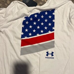 New with tags white tee with flag on back